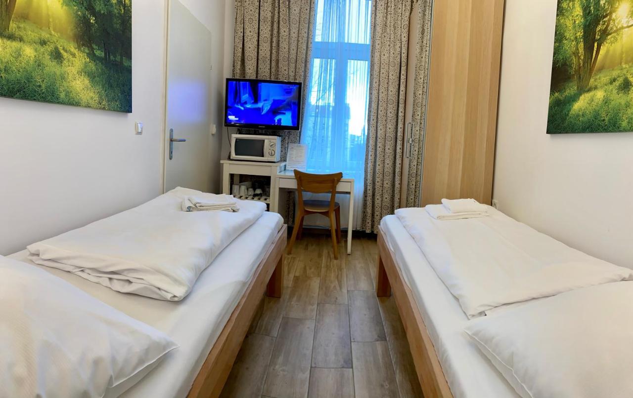 Ajo Apartments - Messe City Room - Self-Check-In Homestay *